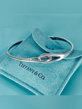 Tiffany & Co Infinity Love Loop Bangle Bracelet 925 Sterling Silver Retired